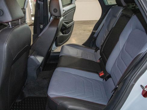 Used 2025 Volkswagen Jetta GLI Autobahn FWD image 14