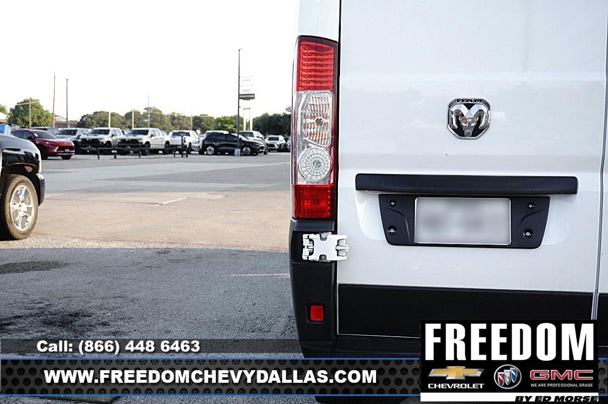 Used 2024 RAM ProMaster 2500 w/ Convenience Group FWD image 6