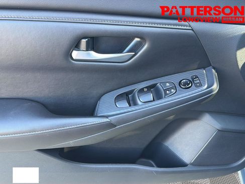 Used 2025 Nissan Sentra SV FWD image 19