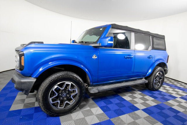 Used 2022 Ford Bronco Outer Banks AWD/4WD image 2