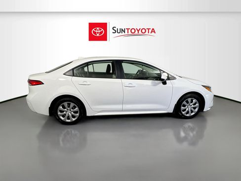 Used 2026 Toyota Corolla LE FWD image 2
