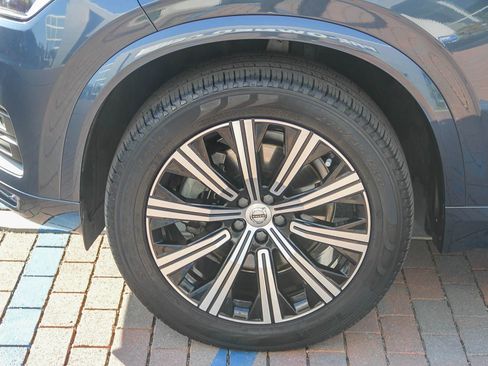 Used 2023 Volvo XC90 B6 Core w/ Climate Package image 5