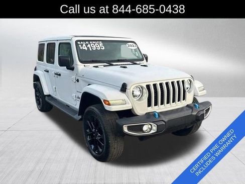 Used 2023 Jeep Wrangler Unlimited Sahara w/ Cold Weather Group AWD/4WD image 3