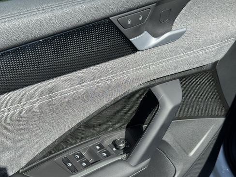 Certified 2025 Volkswagen Tiguan S AWD/4WD image 19