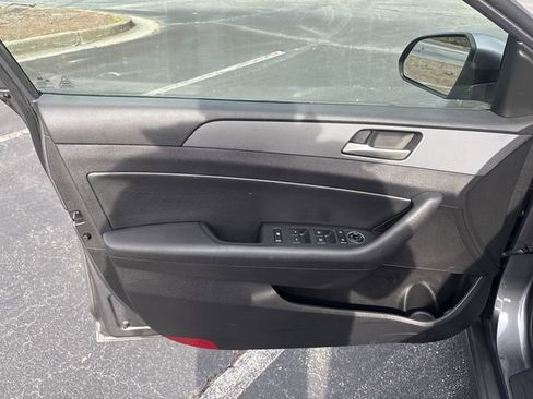 Used 2019 Hyundai Sonata SEL image 13
