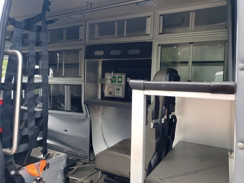 Used 2023 RAM ProMaster 2500 FWD image 9