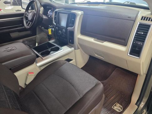 Used 2014 RAM 1500 Lone Star RWD image 22