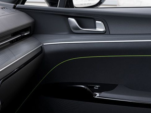 New 2026 Kia K5 GT FWD image 25