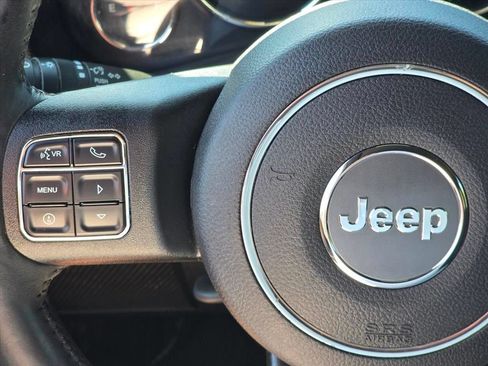 Used 2015 Jeep Wrangler Sport w/ Quick Order Package 24S AWD/4WD image 13
