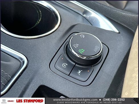 Certified 2023 Chevrolet Traverse LT w/ LT Premium Package image 34