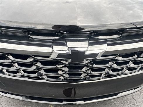 Used 2025 Chevrolet Trax RS w/ Driver Confidence Package FWD image 29
