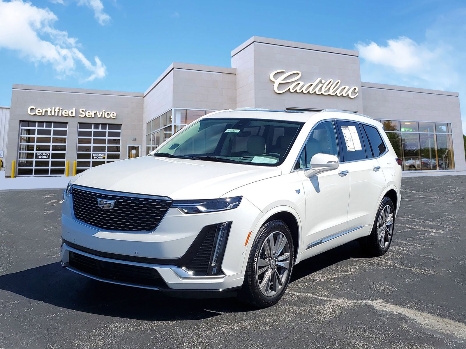 Used 2021 Cadillac XT6 Premium Luxury FWD image 1