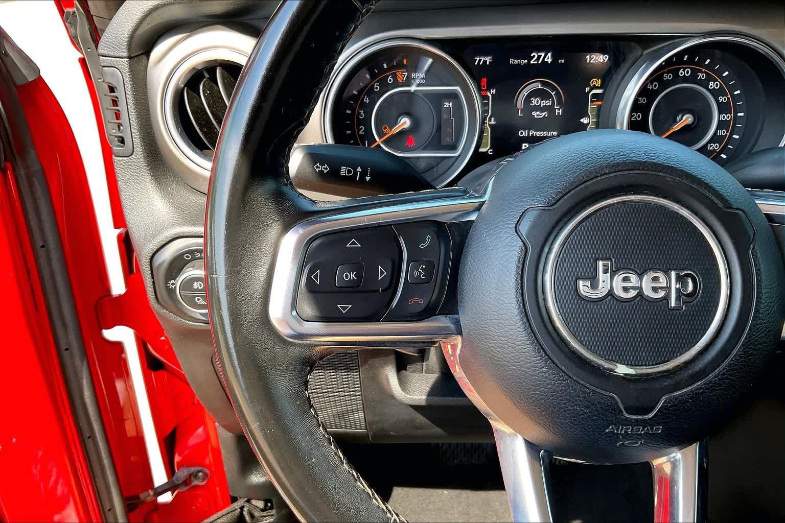 Used 2020 Jeep Gladiator Overland AWD/4WD image 23
