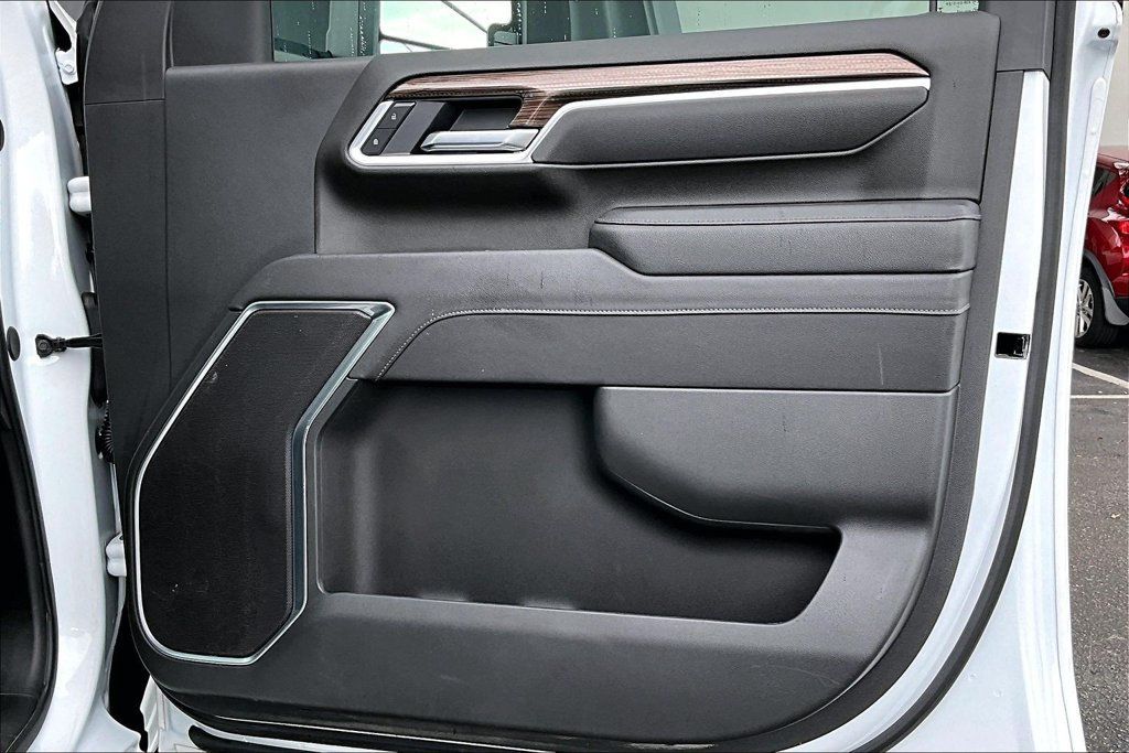 Used 2026 Chevrolet Silverado 3500 LT AWD/4WD image 29