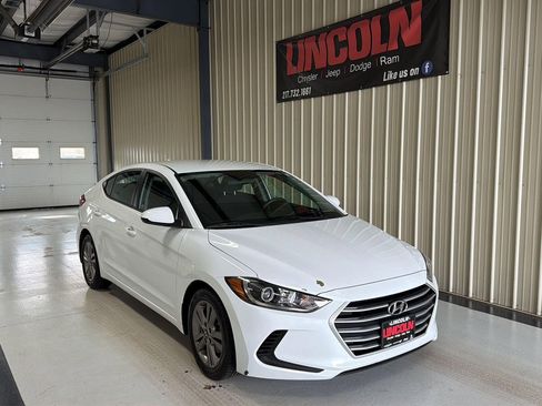 Used 2018 Hyundai Elantra SEL image 4