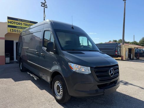 Used 2019 Mercedes-Benz Sprinter 170 image 8