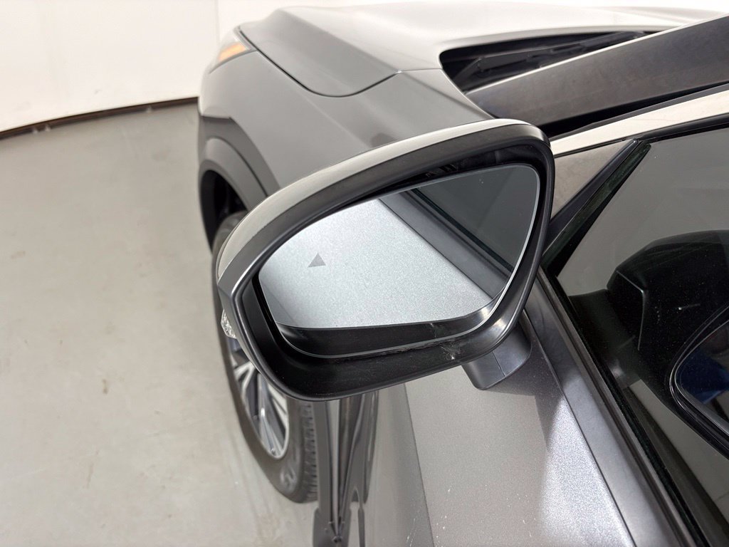 Used 2022 Nissan Rogue SV FWD image 12