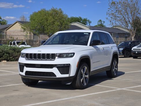 New 2026 Jeep Grand Cherokee Limited AWD/4WD image 2