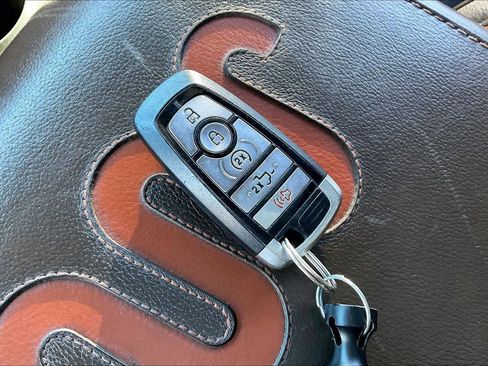 Used 2017 Ford F250 King Ranch w/ Chrome Package image 14