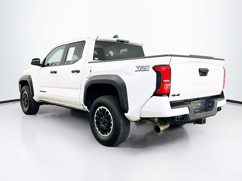 Used 2025 Toyota Tacoma TRD Off-Road image 5