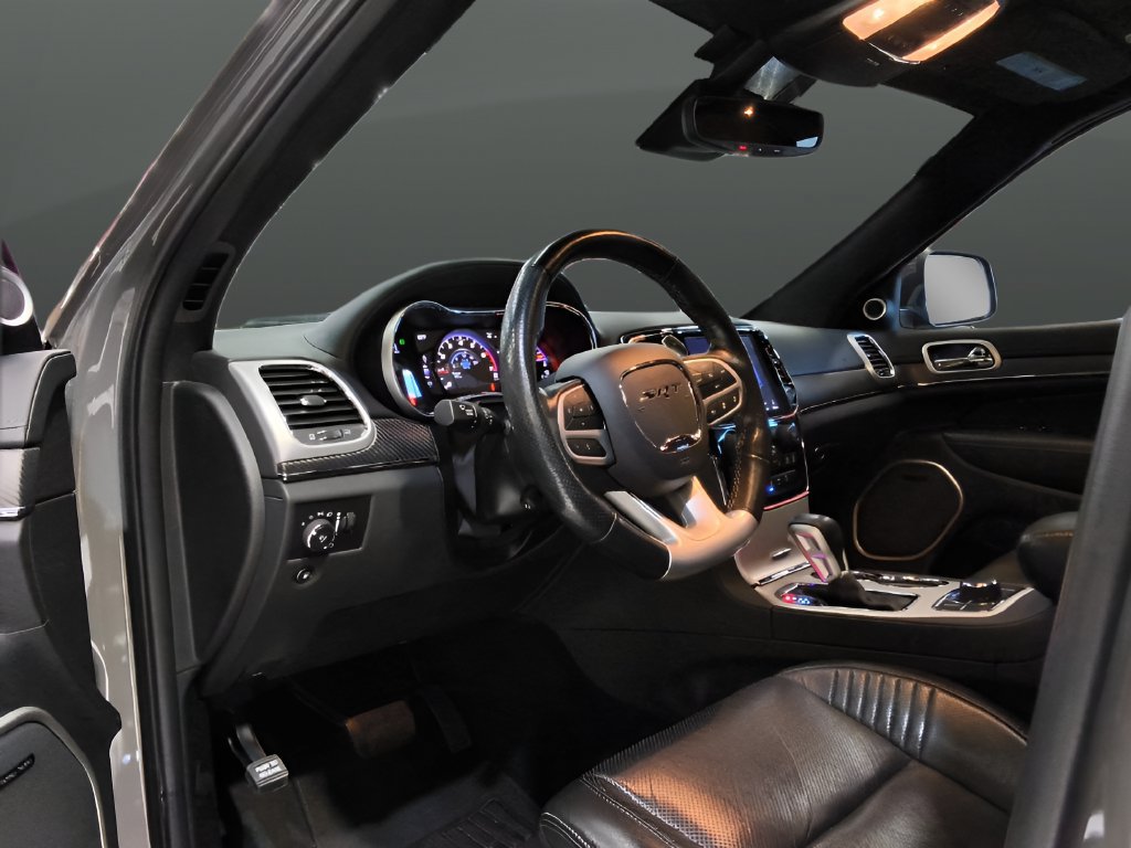 Used 2019 Jeep Grand Cherokee SRT AWD/4WD image 9