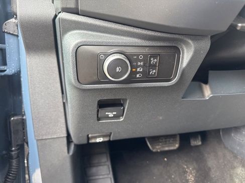 Used 2025 Ford Bronco Outer Banks image 19