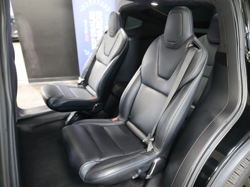 Used 2020 Tesla Model X Long Range image 41