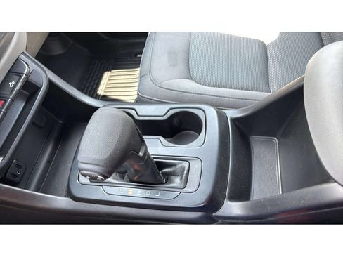Used 2020 Chevrolet Colorado W/T w/ WT Convenience Package RWD image 20