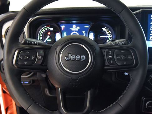 Used 2025 Jeep Wrangler Unlimited Sport S 4xe w/ Convenience Group AWD/4WD image 30