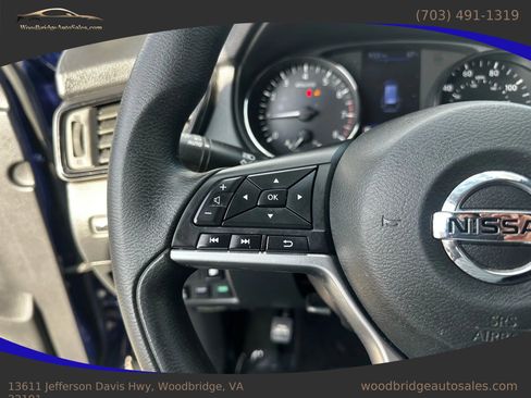 Used 2019 Nissan Rogue S image 13