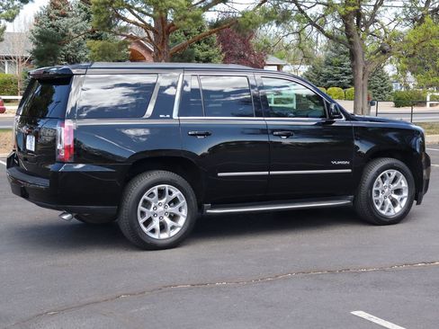 Used 2015 GMC Yukon SLE w/ Convenience Package image 4