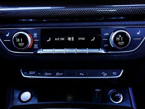 Used 2023 Audi SQ5 Premium Plus w/ Premium Plus Package image 25