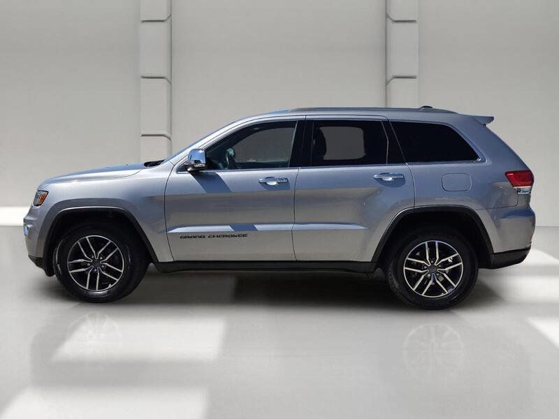 Used 2019 Jeep Grand Cherokee Limited RWD image 2