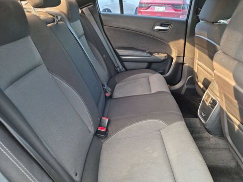 Used 2015 Dodge Charger SE w/ Power Sunroof Group RWD image 29