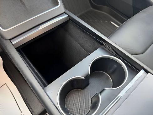 Used 2026 Tesla Model Y Long Range image 20