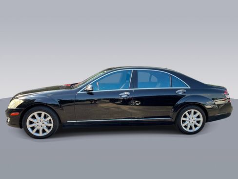 Used 2008 Mercedes-Benz S 550 4MATIC image 4