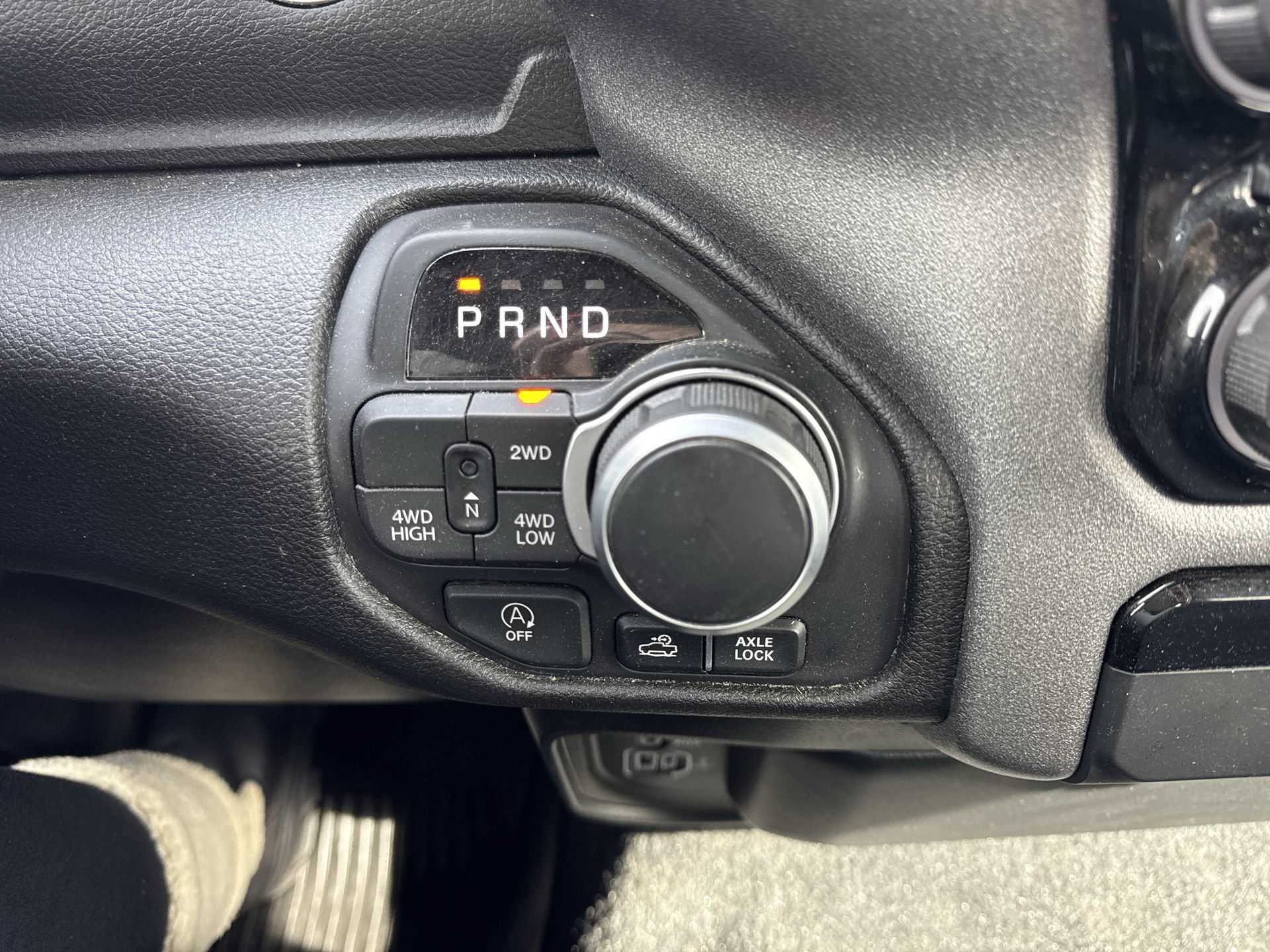 Used 2025 RAM 1500 Warlock AWD/4WD image 18