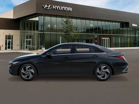 New 2026 Hyundai Elantra Limited image 4