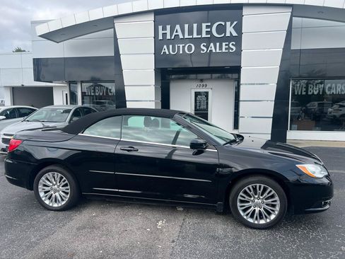 Used 2013 Chrysler 200 Touring FWD image 1