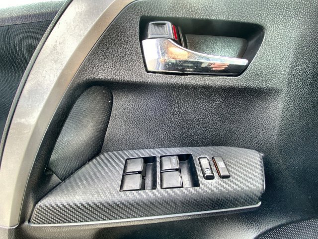 Used 2015 Toyota RAV4 XLE AWD/4WD image 11