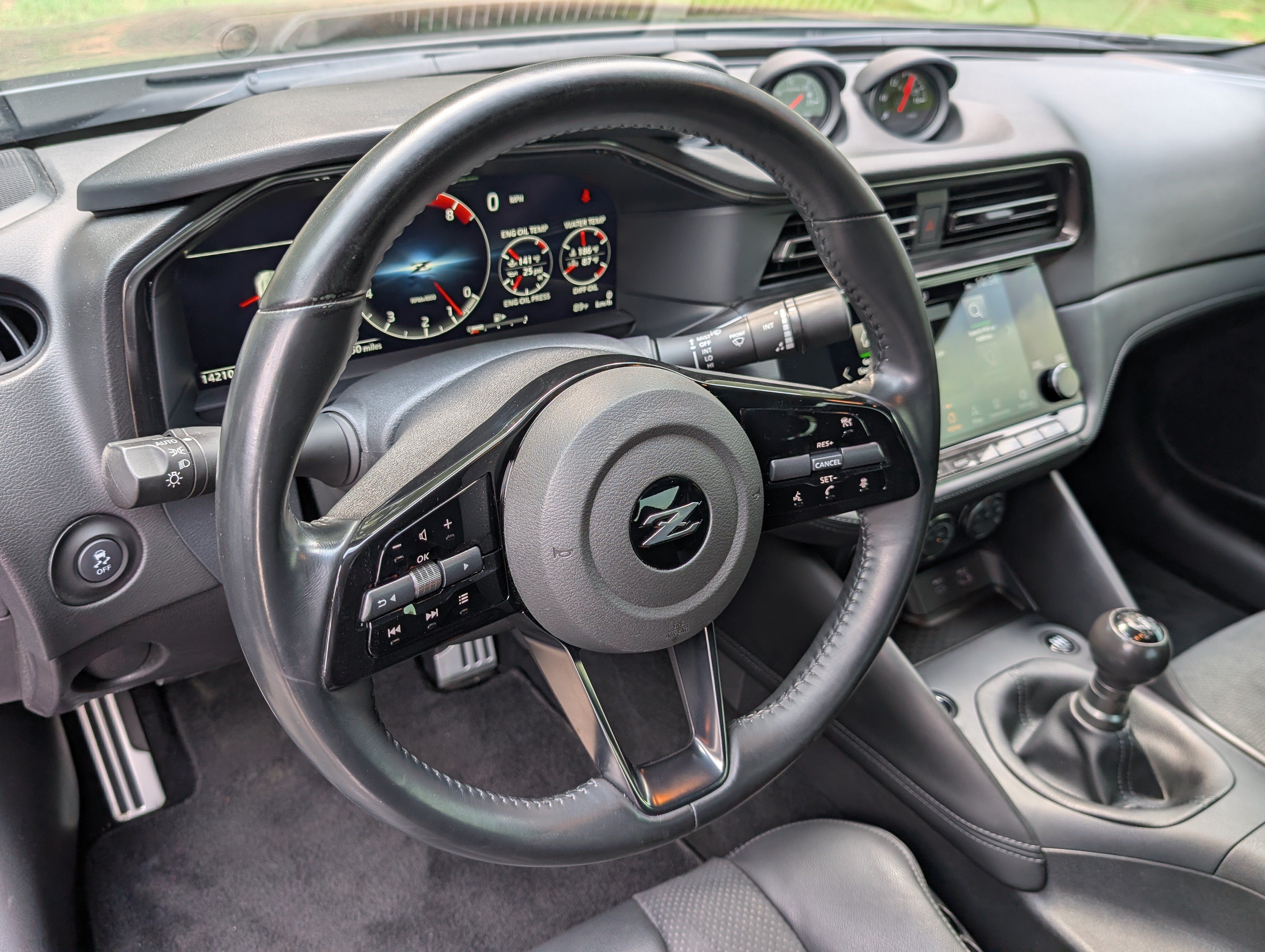 Used 2024 Nissan Z Performance w/ Floor Mat Package RWD image 22