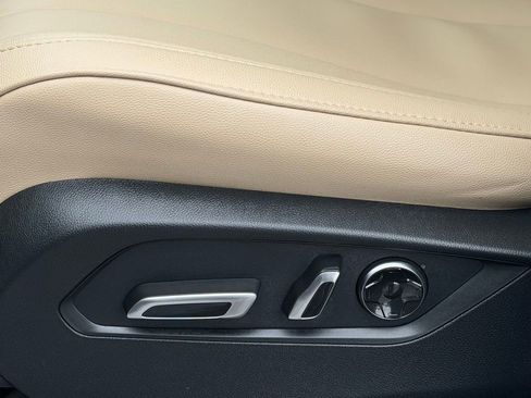 Used 2026 Acura MDX SH-AWD image 13