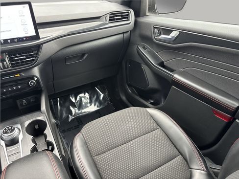 Used 2024 Ford Escape ST-Line w/ Tech Pack #1 image 16