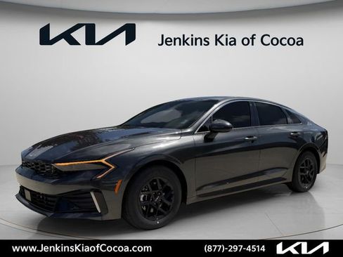 New 2026 Kia K5 LXS FWD image 10