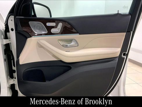 Used 2020 Mercedes-Benz GLE 350 4MATIC image 24