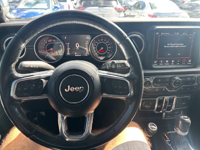 Used 2020 Jeep Wrangler Unlimited Sahara AWD/4WD image 13