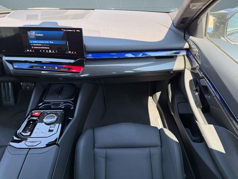 New 2026 BMW M5 w/ Executive Package image 29