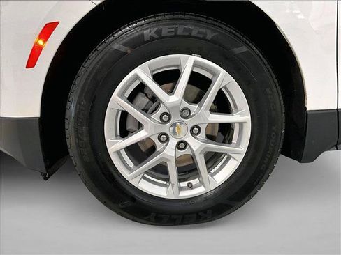 Used 2024 Chevrolet Equinox LS w/ LS Convenience Package FWD image 10