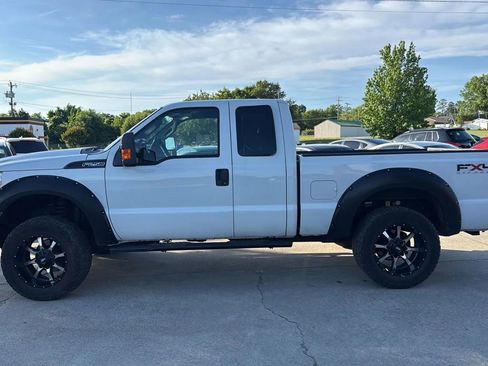 Used 2011 Ford F250 XL w/ PWR Equipment Group AWD/4WD image 2