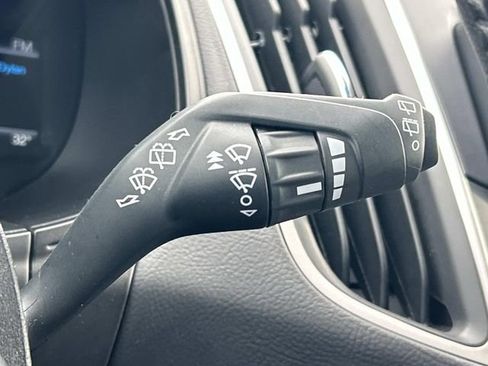 Used 2024 Ford Edge SEL image 30